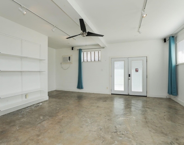 2215 Cleburne Street - Photo Thumbnail 5