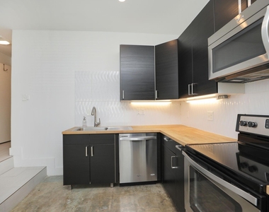 2215 Cleburne Street - Photo Thumbnail 17
