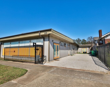 2215 Cleburne Street - Photo Thumbnail 1