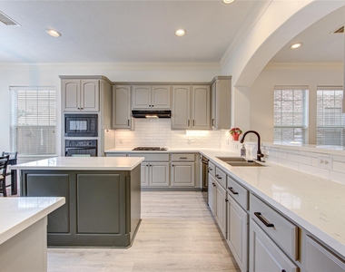 1131 Sopris Drive - Photo Thumbnail 9