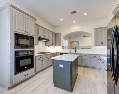 1131 Sopris Drive - Photo Thumbnail 10