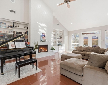 7927 Wolfield Lane - Photo Thumbnail 3