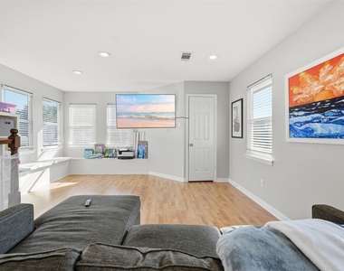 7927 Wolfield Lane - Photo Thumbnail 16