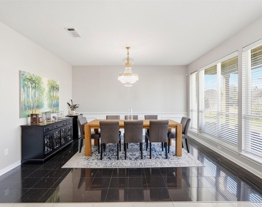 7927 Wolfield Lane - Photo Thumbnail 2