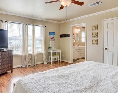 22122 Cantina Drive - Photo Thumbnail 13