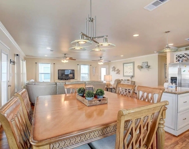 22122 Cantina Drive - Photo Thumbnail 8