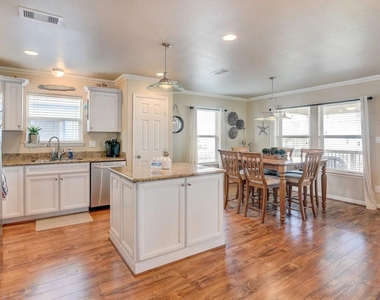 22122 Cantina Drive - Photo Thumbnail 9