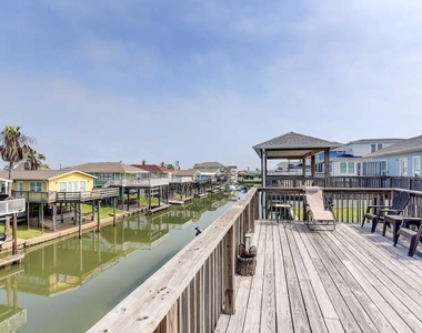 22122 Cantina Drive - Photo Thumbnail 24