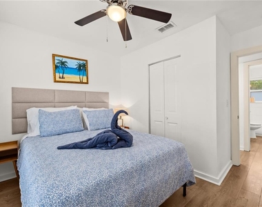 3906 N Ola Avenue - Photo Thumbnail 18