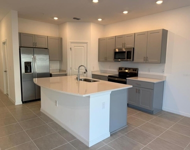 5040 Spangle Drive - Photo Thumbnail 1