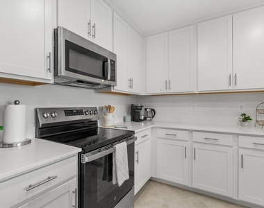 17570 Opal Sand Drive - Photo Thumbnail 10