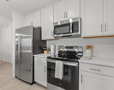 17570 Opal Sand Drive - Photo Thumbnail 9