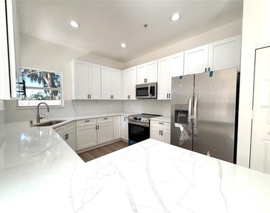 4721 1st Avenue E - Photo Thumbnail 11