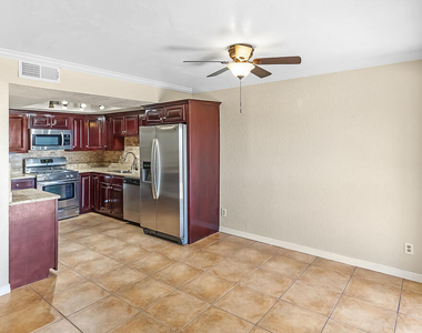 150 Silver Shadow Drive - Photo Thumbnail 6