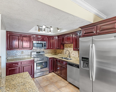 150 Silver Shadow Drive - Photo Thumbnail 9