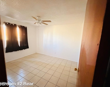 10555 Kinross Avenue - Photo Thumbnail 6