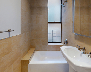 West 81st Street - Photo Thumbnail 3