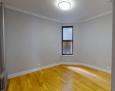 West 81st Street - Photo Thumbnail 6