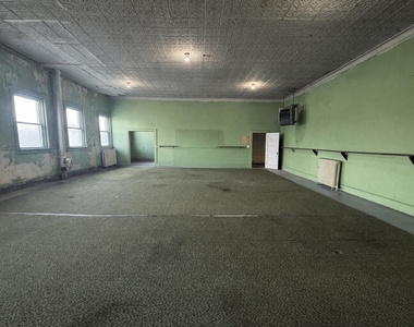 128 Nanticoke Avenue - Photo Thumbnail 4