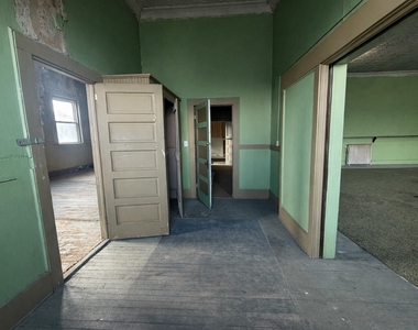 128 Nanticoke Avenue - Photo Thumbnail 13