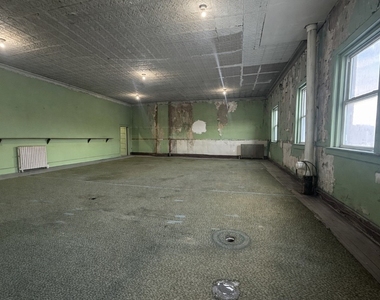 128 Nanticoke Avenue - Photo Thumbnail 2