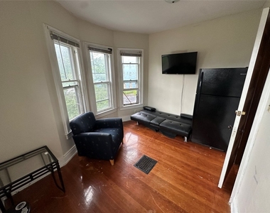 19 Edwards Street - Photo Thumbnail 17