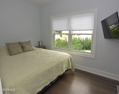 229 Lockwood Avenue - Photo Thumbnail 11