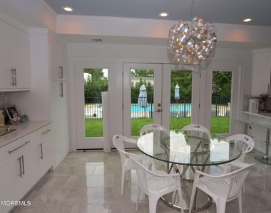 229 Lockwood Avenue - Photo Thumbnail 6