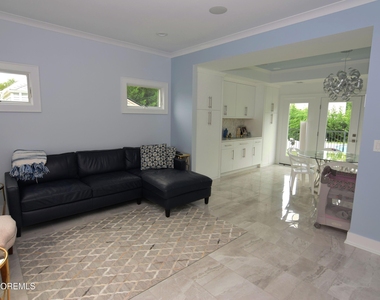 229 Lockwood Avenue - Photo Thumbnail 3