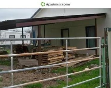 516 W 2nd Street - Photo Thumbnail 4