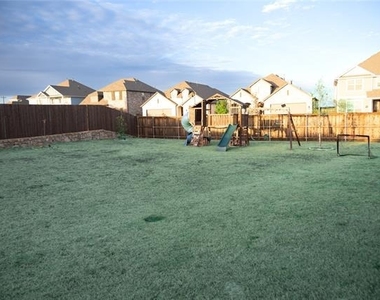4147 Lagoon Place - Photo Thumbnail 22
