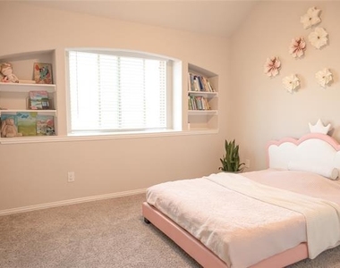 4147 Lagoon Place - Photo Thumbnail 19