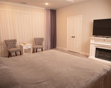 4147 Lagoon Place - Photo Thumbnail 11