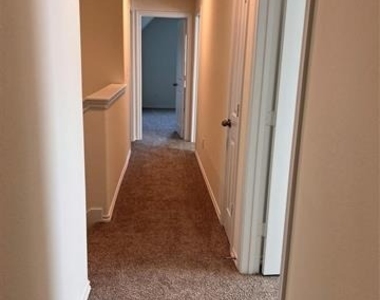 716 E 5th Street - Photo Thumbnail 16