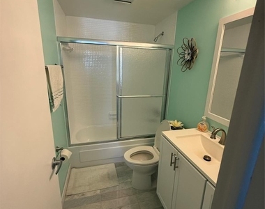 4117 N Bougainvilla Drive - Photo Thumbnail 3
