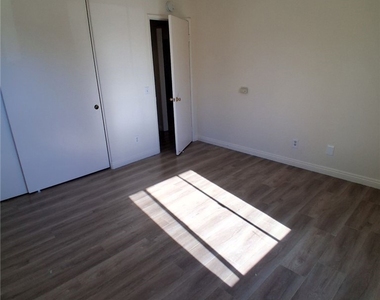 608 Olive Avenue - Photo Thumbnail 7