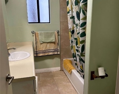 608 Olive Avenue - Photo Thumbnail 3
