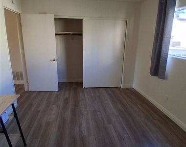 608 Olive Avenue - Photo Thumbnail 6