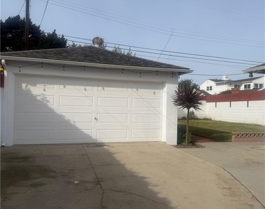 7407 Dunfield - Photo Thumbnail 4