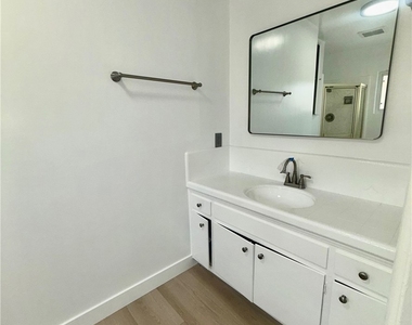 7407 Dunfield - Photo Thumbnail 13