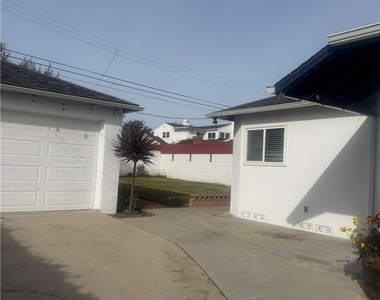 7407 Dunfield - Photo Thumbnail 5