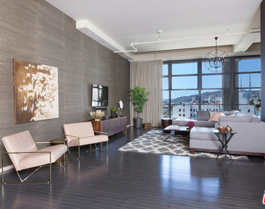 1645 N Vine Street - Photo Thumbnail 12
