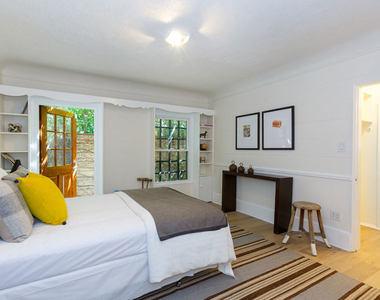 465 S Sherbourne Drive - Photo Thumbnail 11