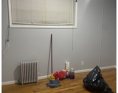 454 Lorimer St - Photo Thumbnail 5