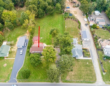 338 Buckelew Avenue - Photo Thumbnail 39