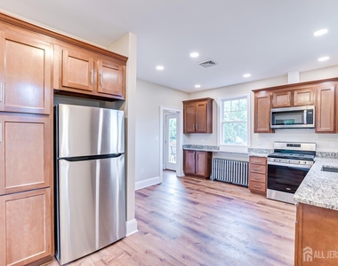 338 Buckelew Avenue - Photo Thumbnail 8