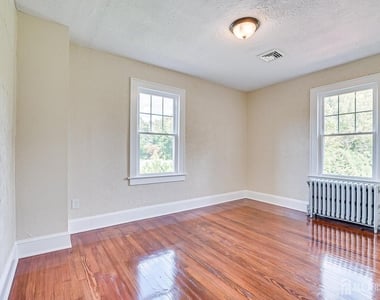 338 Buckelew Avenue - Photo Thumbnail 21