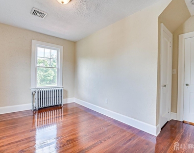 338 Buckelew Avenue - Photo Thumbnail 22