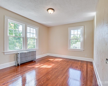 338 Buckelew Avenue - Photo Thumbnail 19