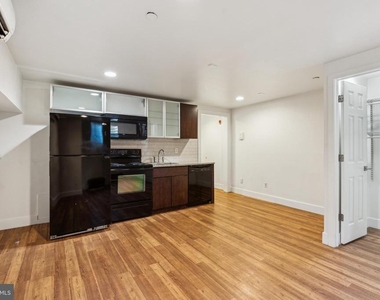 1611 W Montgomery Avenue - Photo Thumbnail 3